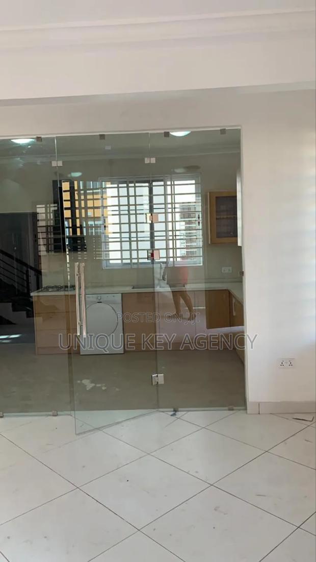 3bdrm Apartment in Unique Key Agency, Achimota for rent · Photo 8