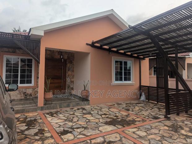 Furnished 3bdrm House in Unique Key Agency, Achimota for rent · Photo 1