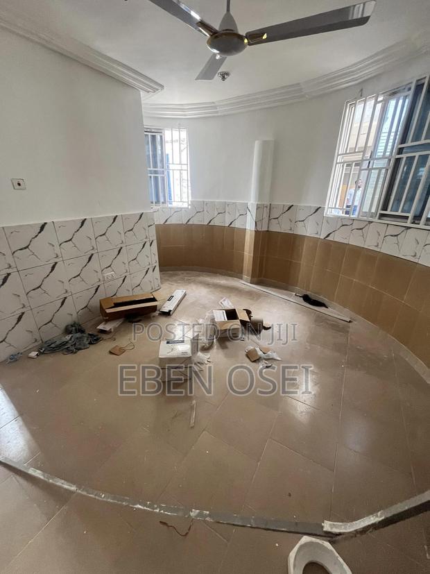 1bdrm Apartment in Dansoman for rent · Photo 2