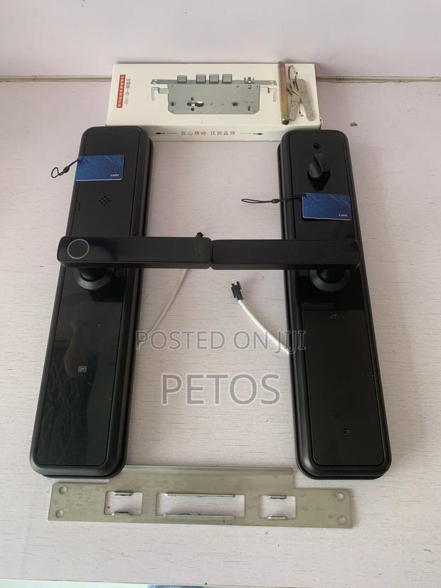 Smart Doorlock · Photo 2