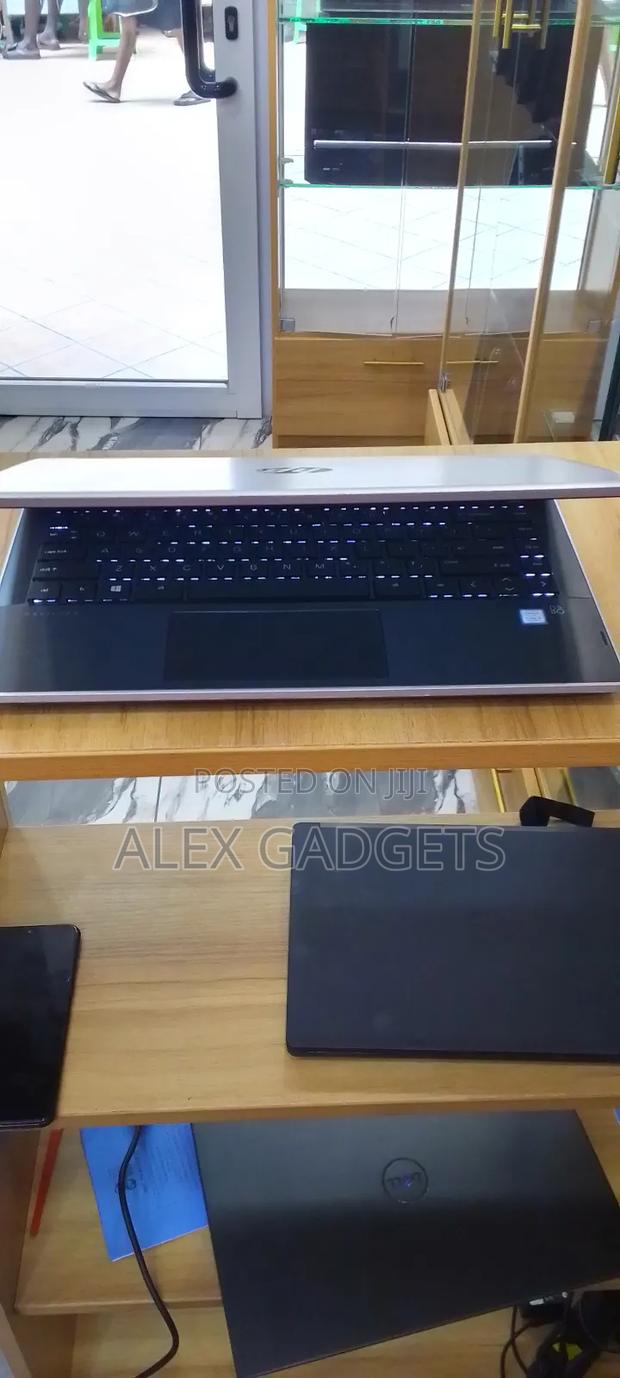 Laptop HP Pavilion X360 8GB Intel Core I3 SSD 256GB · Photo 3