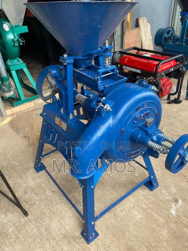 Corn Mill Grinding Machine With Electric Motor Combo · Photo 2