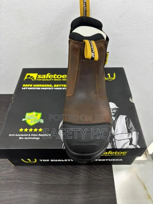 Safety Boots · Photo 1