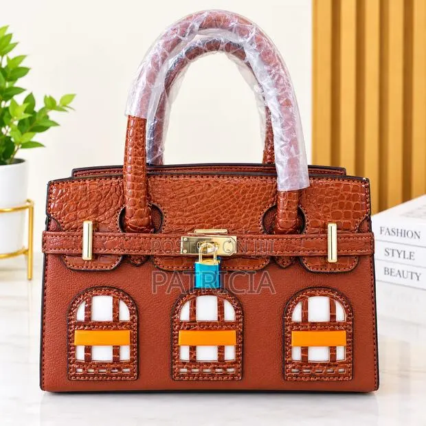 Lady's Handbag · Photo 1