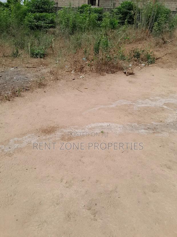 Service Plot of Land · Photo 4
