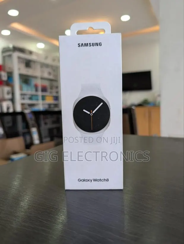 Samsung Galaxy Watch 8 44mm - Graphite · Photo 1