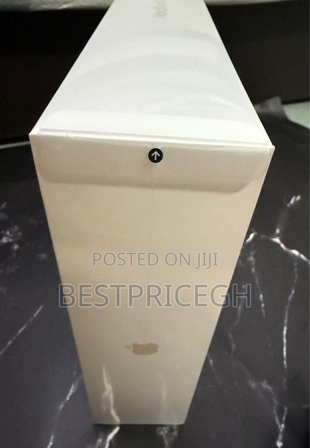 New Laptop Apple MacBook Air 2024 M3 13-Inch 16GB Apple M3 SSD 256GB · Photo 3