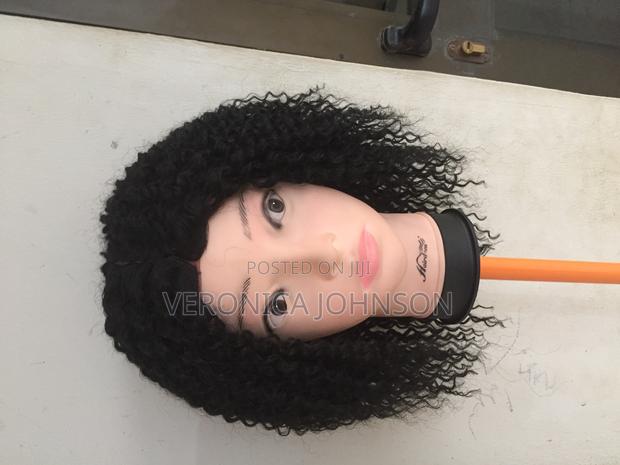 Wet Curls Closure Wig Cap · Photo 1
