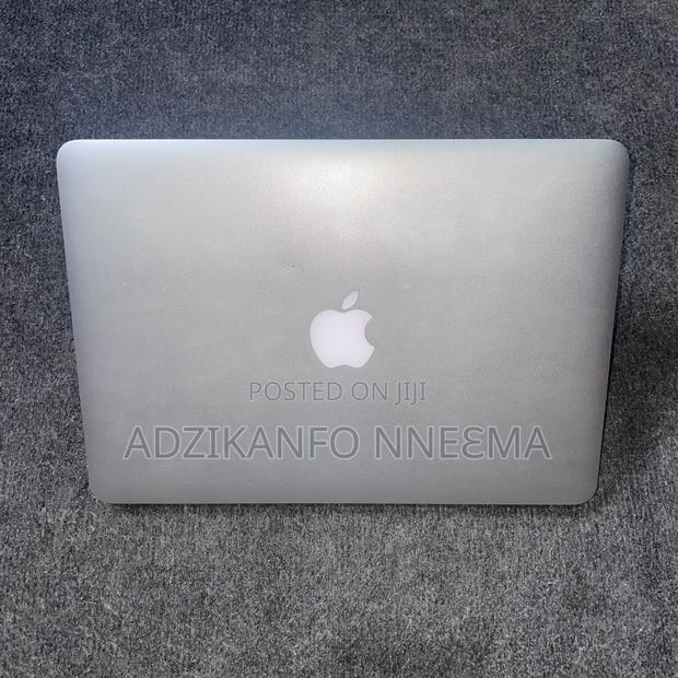 Laptop Apple MacBook Pro 2015 8GB Intel Core I5 SSD 250GB · Photo 2