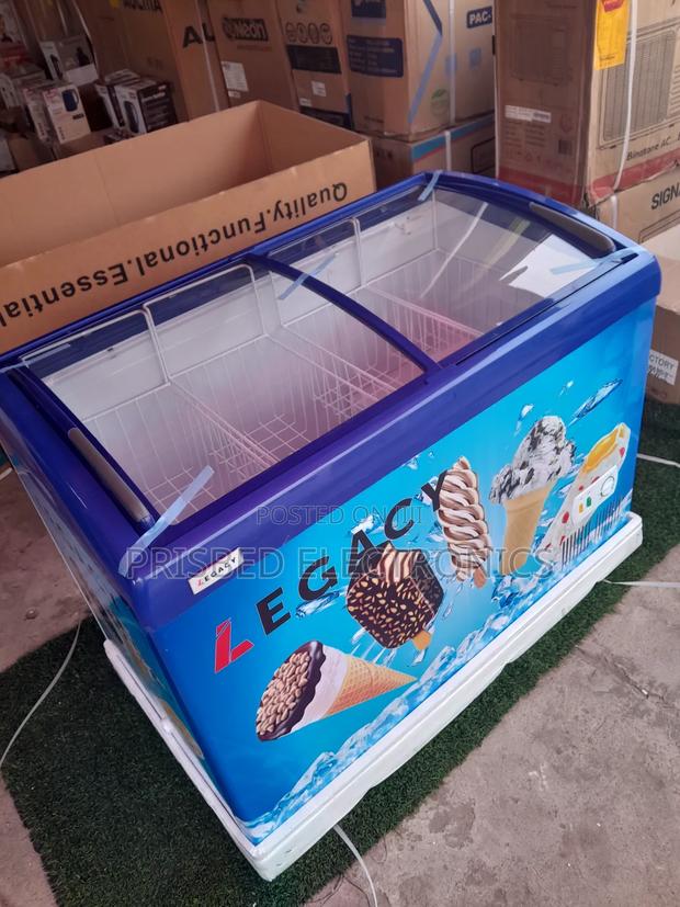 %Legacy Icecream / Display Freezer 258 Litres · Photo 3