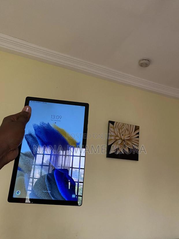 Samsung Galaxy Tab A8 10.5 2021 32 GB Gray · Photo 6