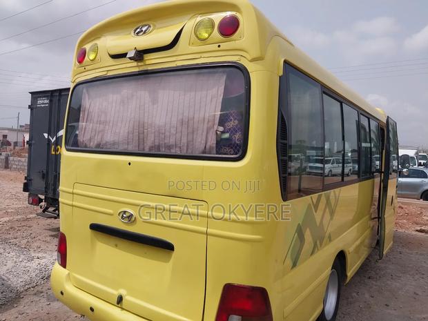 Hyundai County 2010 Orange · Photo 7