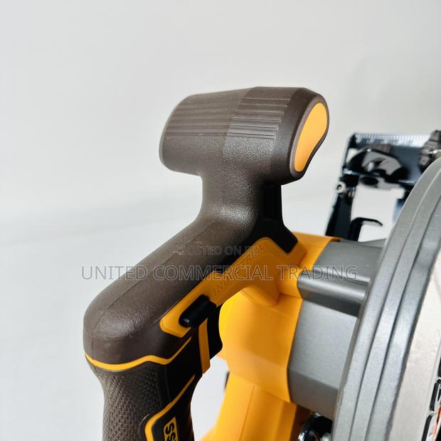 Circular Saw (Cordless 20v) · Photo 4