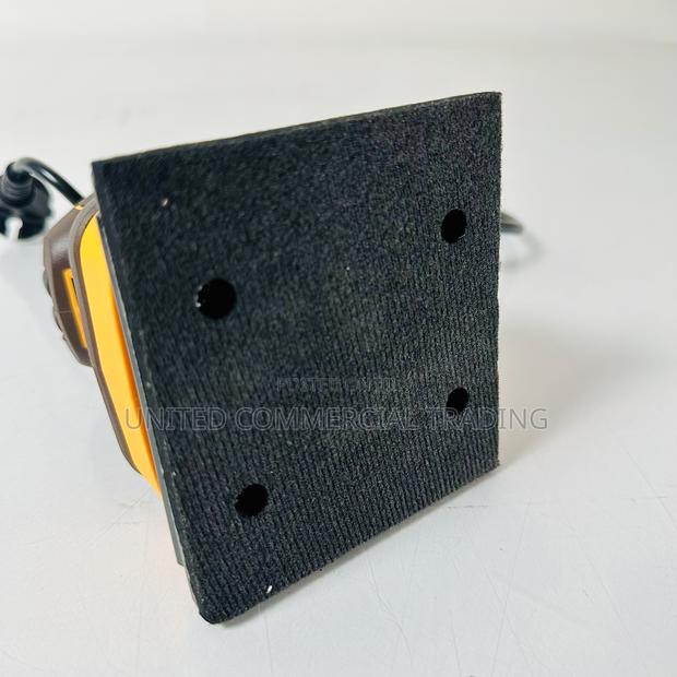 Palm Sander (240W) · Photo 3