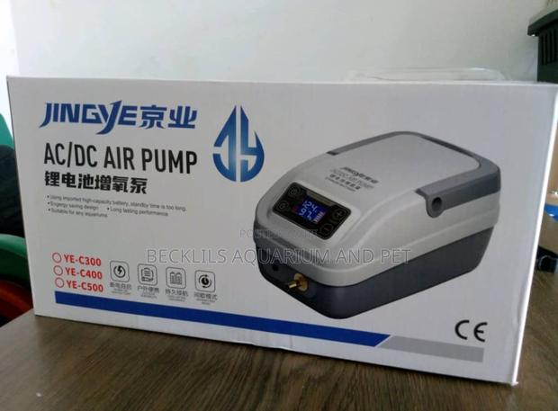 Jingy Rechargeable 4 Out Let Aerator · Photo 1