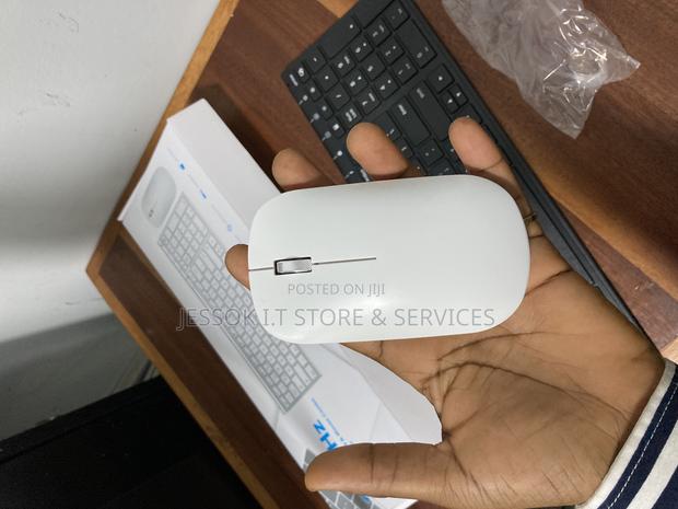 Rechargeable Wireless Keyboard and Mouse · Photo 4