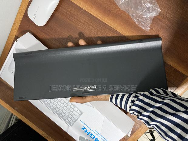 Rechargeable Wireless Keyboard and Mouse · Photo 3