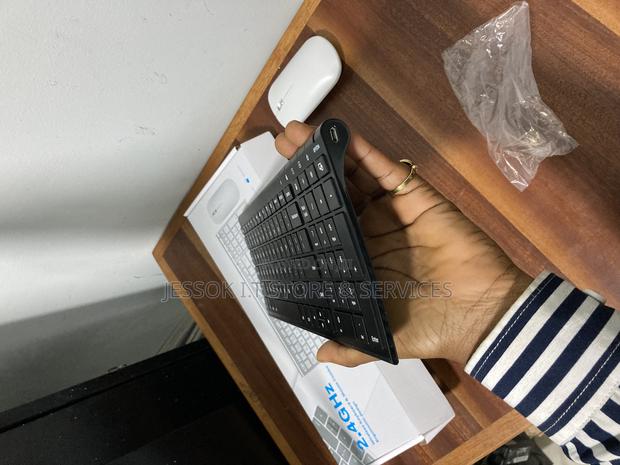 Rechargeable Wireless Keyboard and Mouse · Photo 6