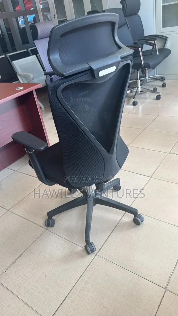 Brand New Chair · Photo 1