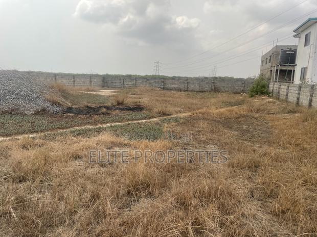 1 Plot of Land for Sale Price in Comm.25_savanna. · Photo 5