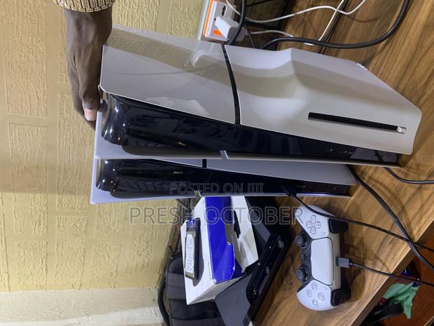 Ps5 Ps4 Consoles and Controllers Sales and Repair · Photo 3