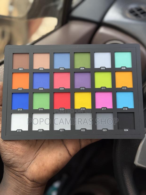 Professional 24 Color Checker Pallete Board · Photo 6