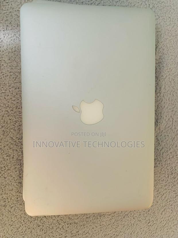 Laptop Apple MacBook Air 2013 4GB Intel Core I5 SSD 128GB · Photo 5