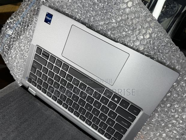 New Laptop Dell Latitude 7440 16GB Intel Core I7 SSD 512GB · Photo 2