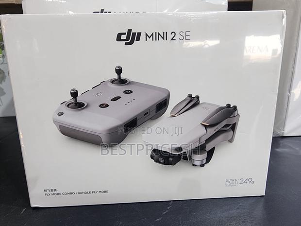 DJI Mini 2 SE - Lightweight Mini Drone With QHD Video · Photo 1
