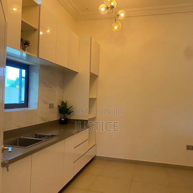 3bdrm Duplex in Ayi Mensah, Oyarifa for sale · Photo 5