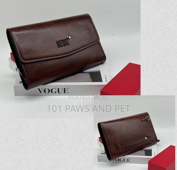 Mont Blanc Purse · Photo 1