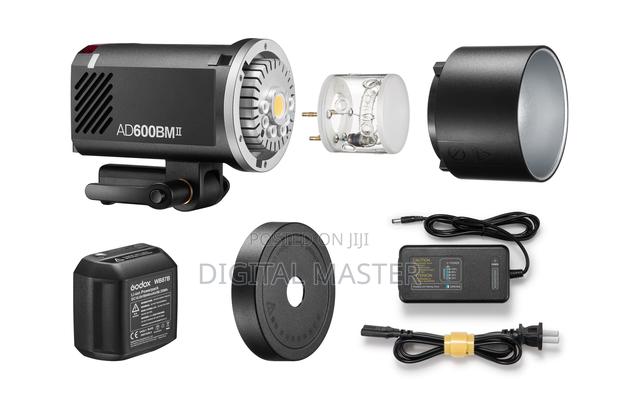 Godox Ad600bmii All-in-One Outdoor Flash · Photo 1