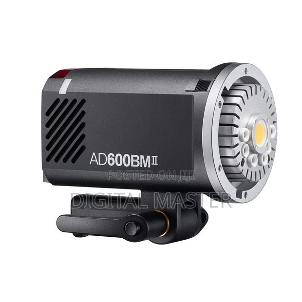Godox Ad600bmii All-in-One Outdoor Flash · Photo 3
