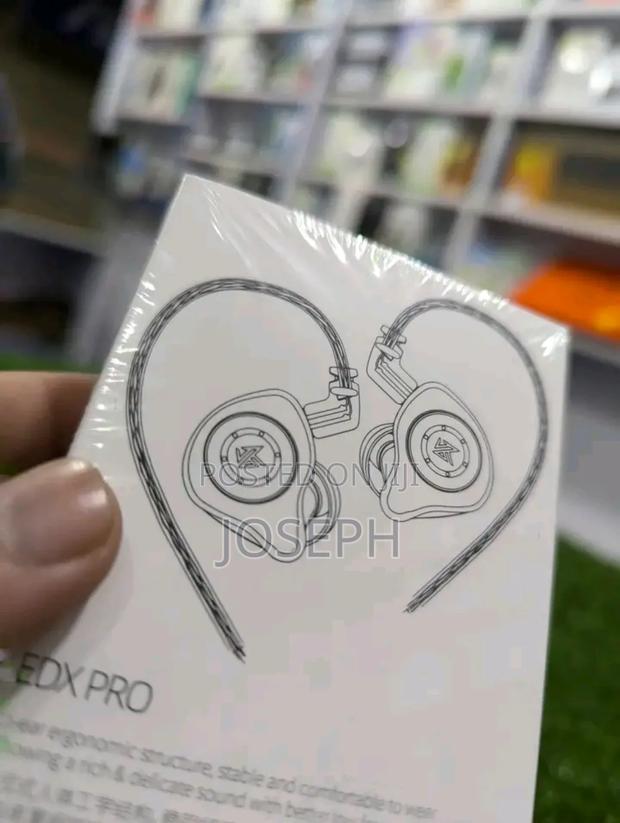 In Ear Monitor Stage · Photo 1