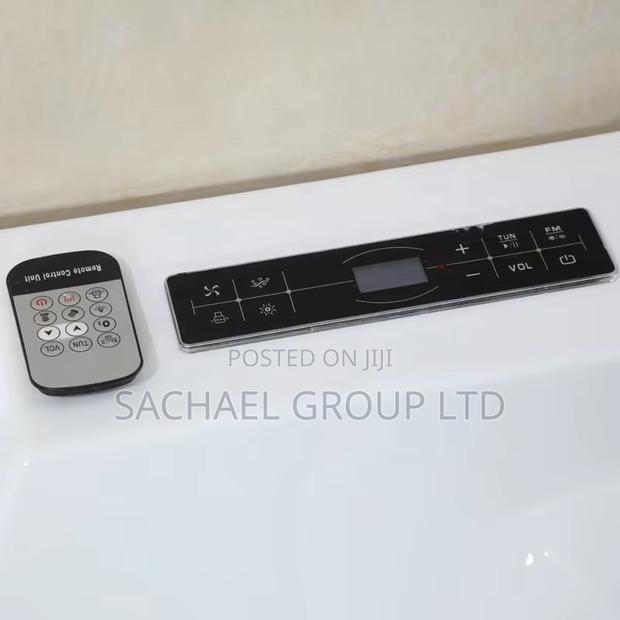 Luxurious Japanese Bathtub Jacuzzi · Photo 5