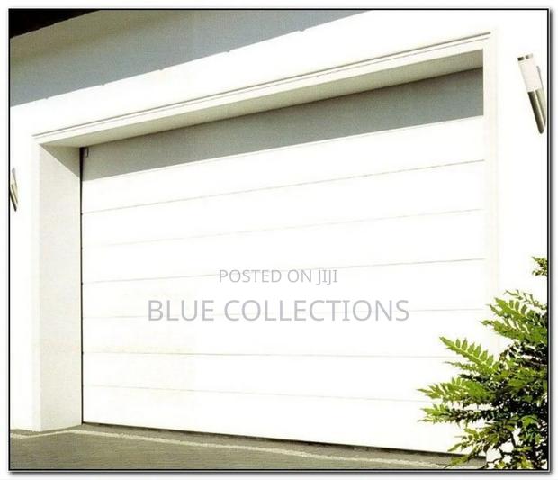 Automated Canadian Garage Door · Photo 1