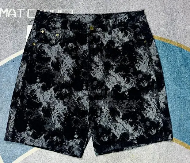 Top Most Quality Short Jeans Available in Stock · Photo 1