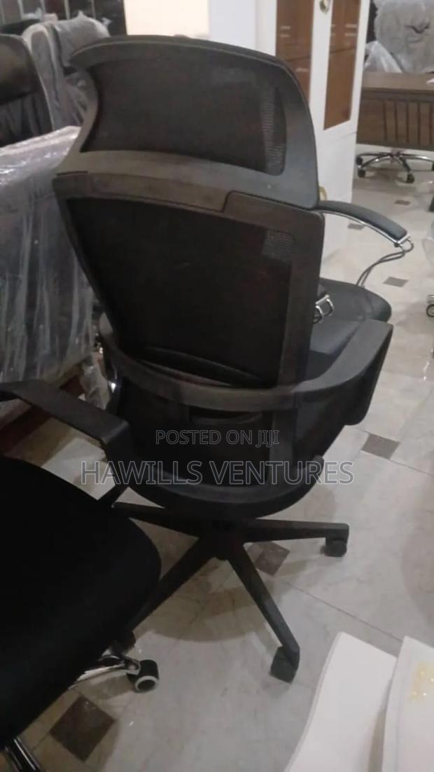 Office Mesh Swivel · Photo 1
