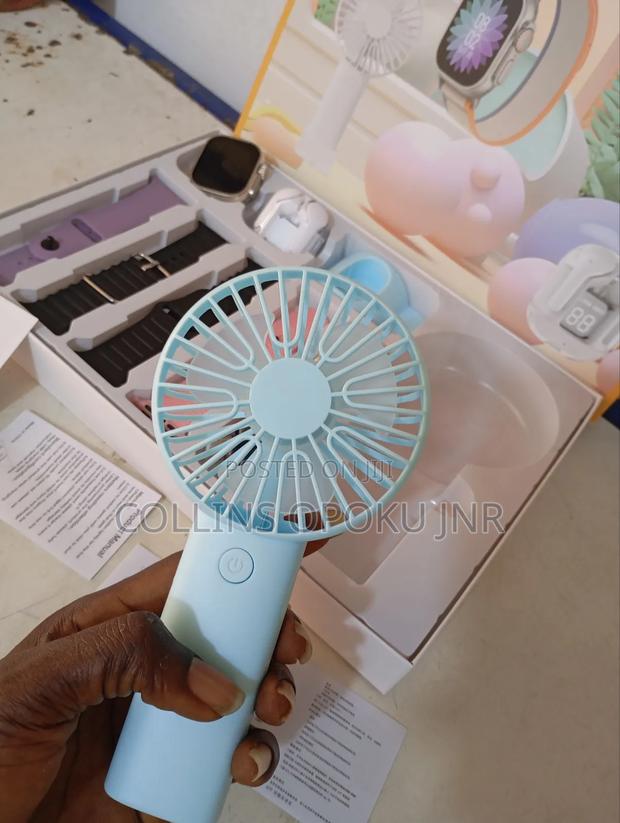 D96 Plus Smartwatch With Mini Hand Fan Earbud Set - Blue · Photo 8