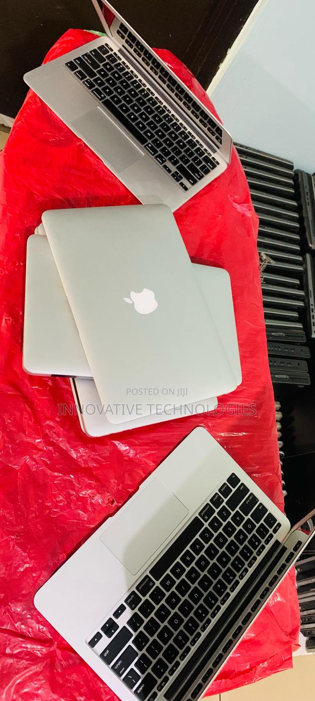 Laptop Apple MacBook Air 2015 4GB Intel Core I5 SSD 128GB · Photo 4