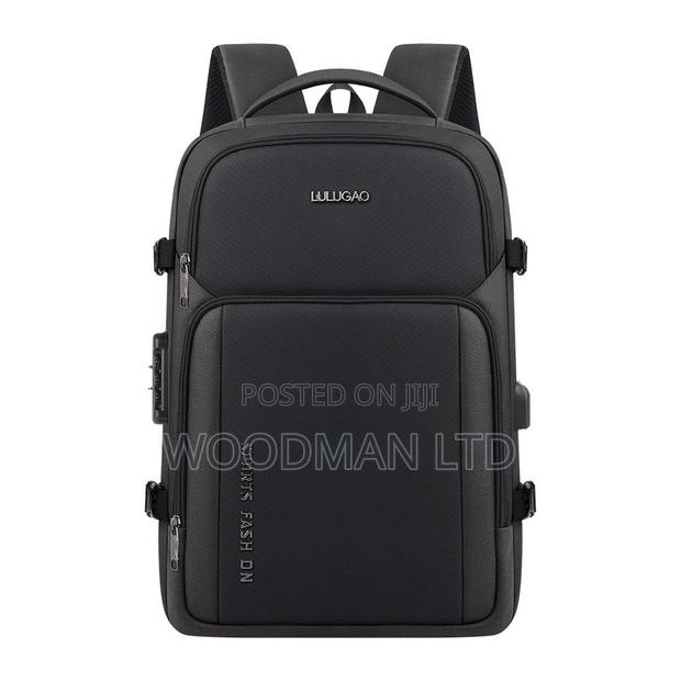 New Travel Backpack · Photo 3