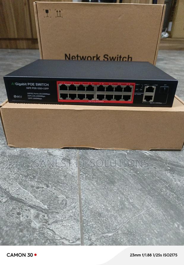 Poe Network Switch 16 Ports · Photo 1