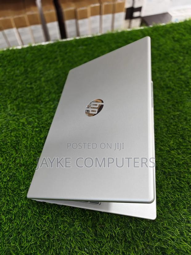 New Laptop HP 15 8GB Intel Core I3 SSD 256GB · Photo 4