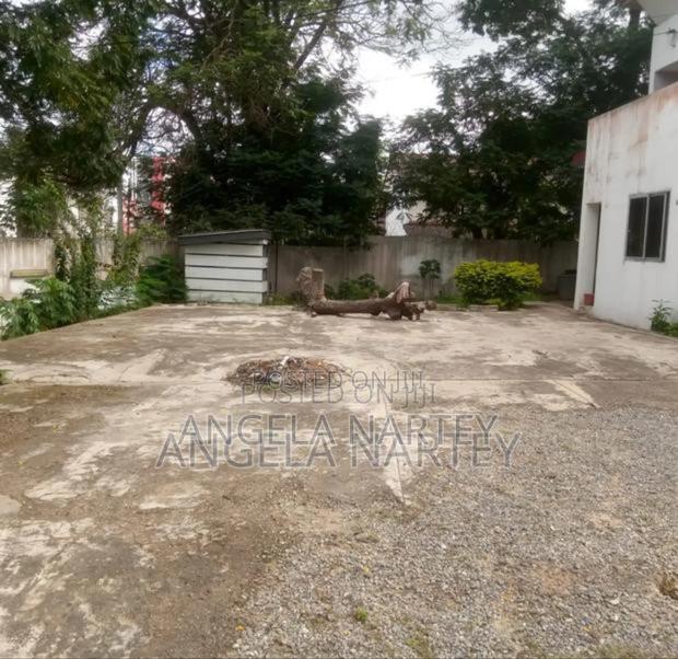 5bdrm House in Ridge, Accra Metropolitan for sale · Photo 2