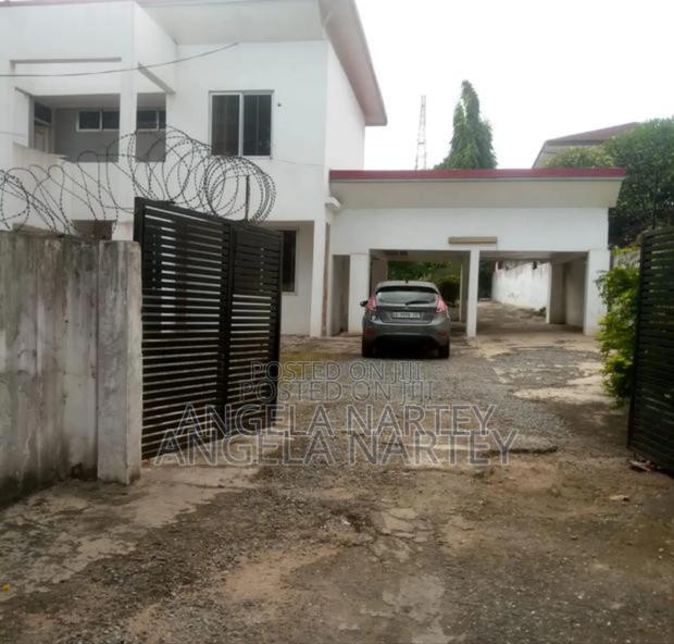 5bdrm House in Ridge, Accra Metropolitan for sale · Photo 8