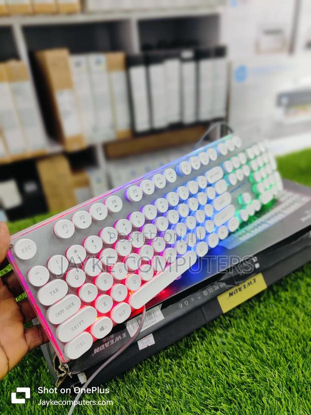 RGB Cable Backlite Keyboard · Photo 3