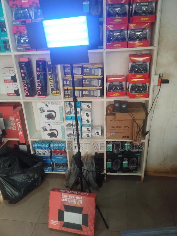 Professional Photo Shoot Light Led 800 RGB Video Light · Photo 4