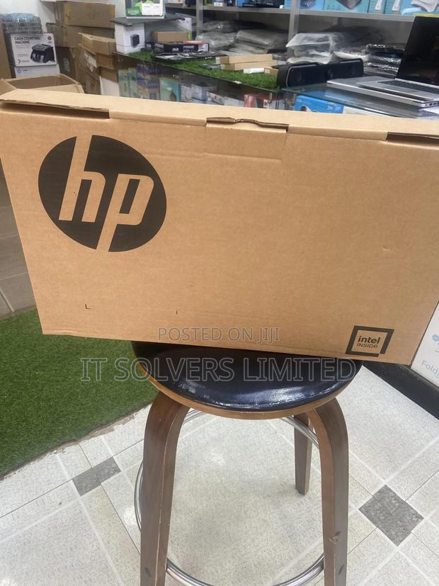 Laptop Box · Photo 1