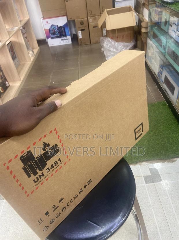 Laptop Box · Photo 2