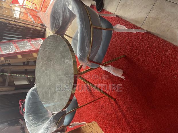 Dining Set · Photo 1
